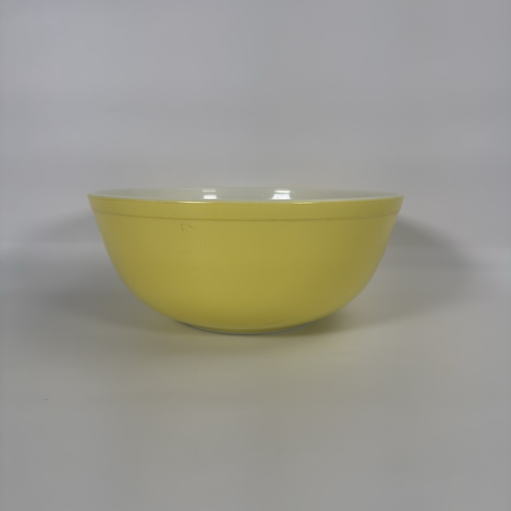 Vintage Pyrex 404 Yellow 4 Quart Mixing Bowl Primary Colors MCM Ovenware USA